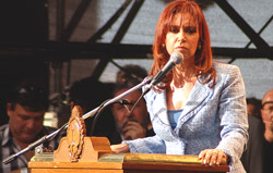 PresidentaCristina-200309 (44k image)