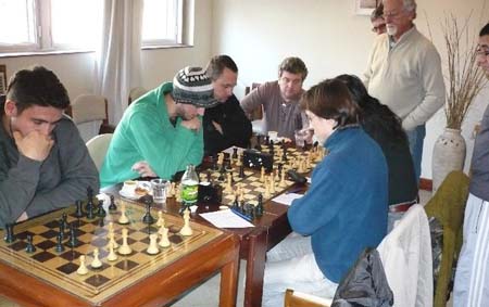 ajedrez_campeon-030711 (46k image)