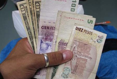 peso-argentino-290911 (38k image)